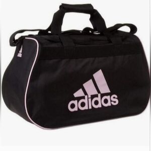 🌸🪷Adidas Black and White Travel Bag